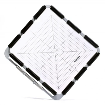 Bernina Medium Klemmen-Stickrahmen 1 Bernina Medium Klemmen-Stickrahmen