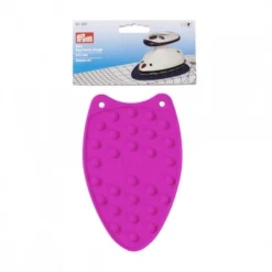 Prym Bügeleisen-Ablage Mini Pink -Nahmaschine Shop prym mini buegeleisen ablage pink 611908 verpackung